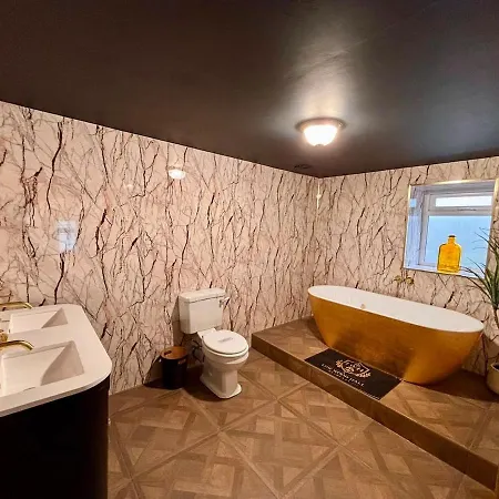 The Hide Luxury With Hot Tub And Sauna Seascale